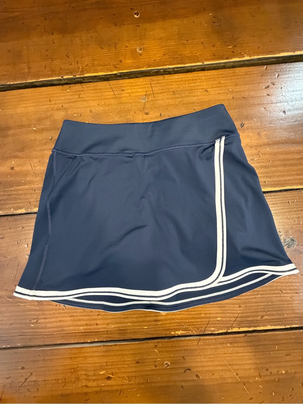 Athleta Crosscourt High Rise Tipped 14" Skort